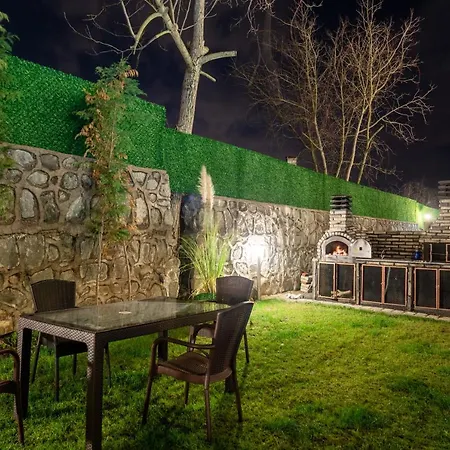 Yakut Villas 1 * سبانجا